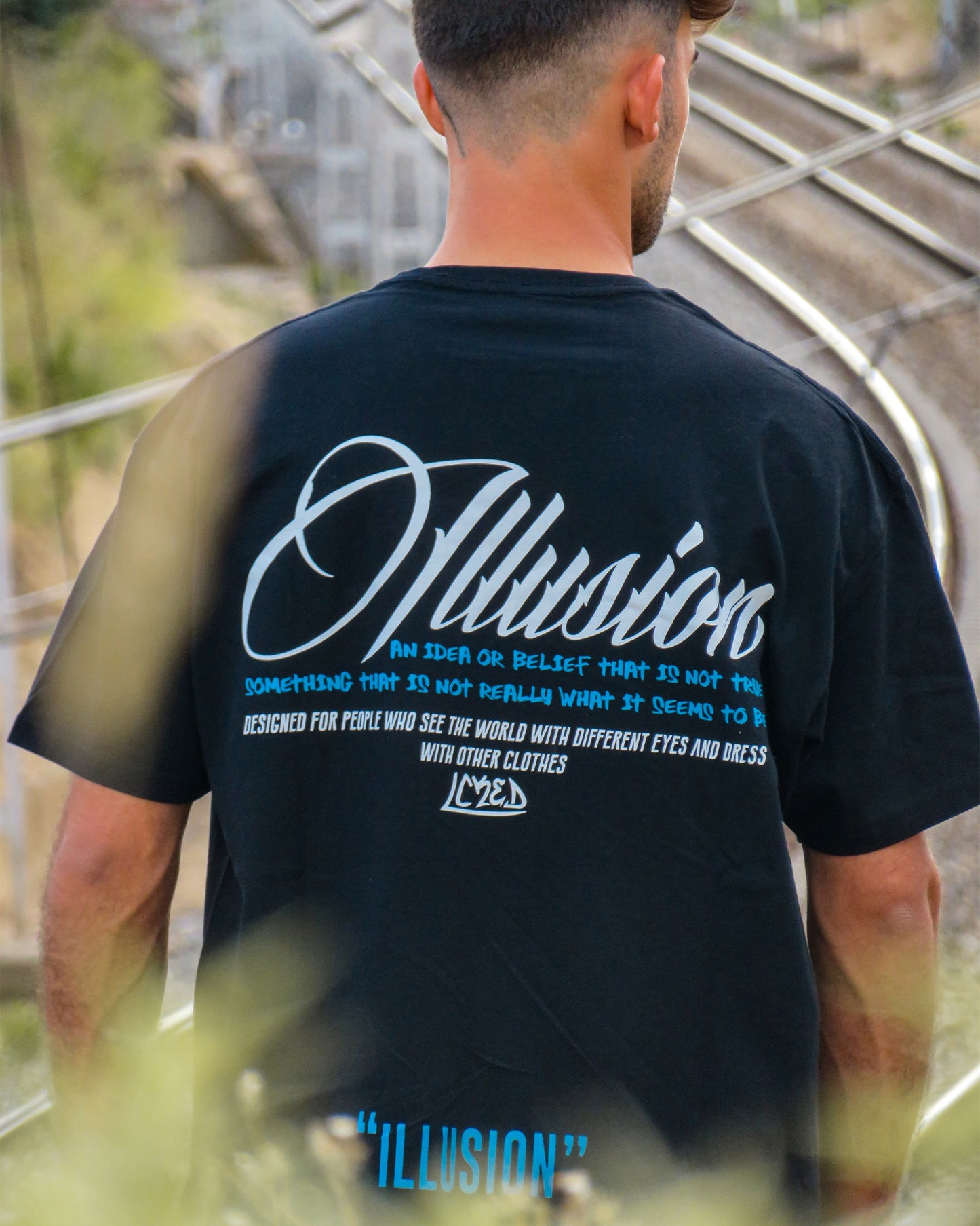 ILLUSION TEE