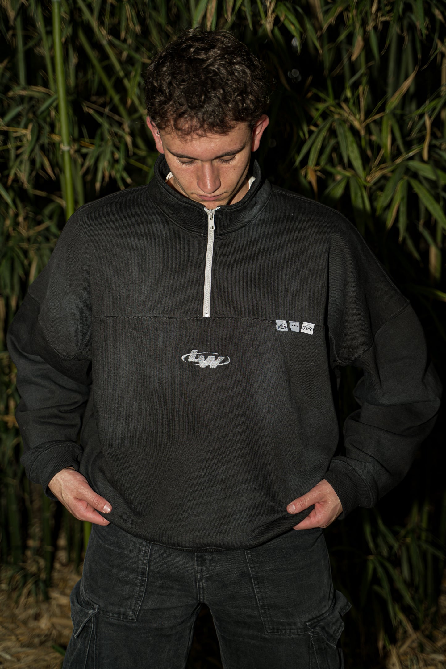 MAKE NOISE HALF ZIP